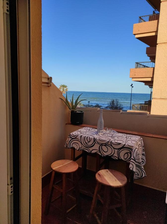 פואנגירולה Atico Primera Linea Marina Beach מראה חיצוני תמונה