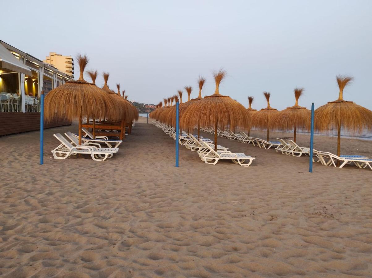 פואנגירולה Atico Primera Linea Marina Beach מראה חיצוני תמונה